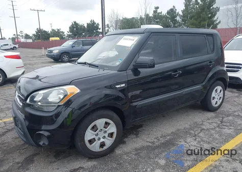 2013 Kia Soul z USA, uszkodzony, nr VIN KNDJT2A57D7617006
